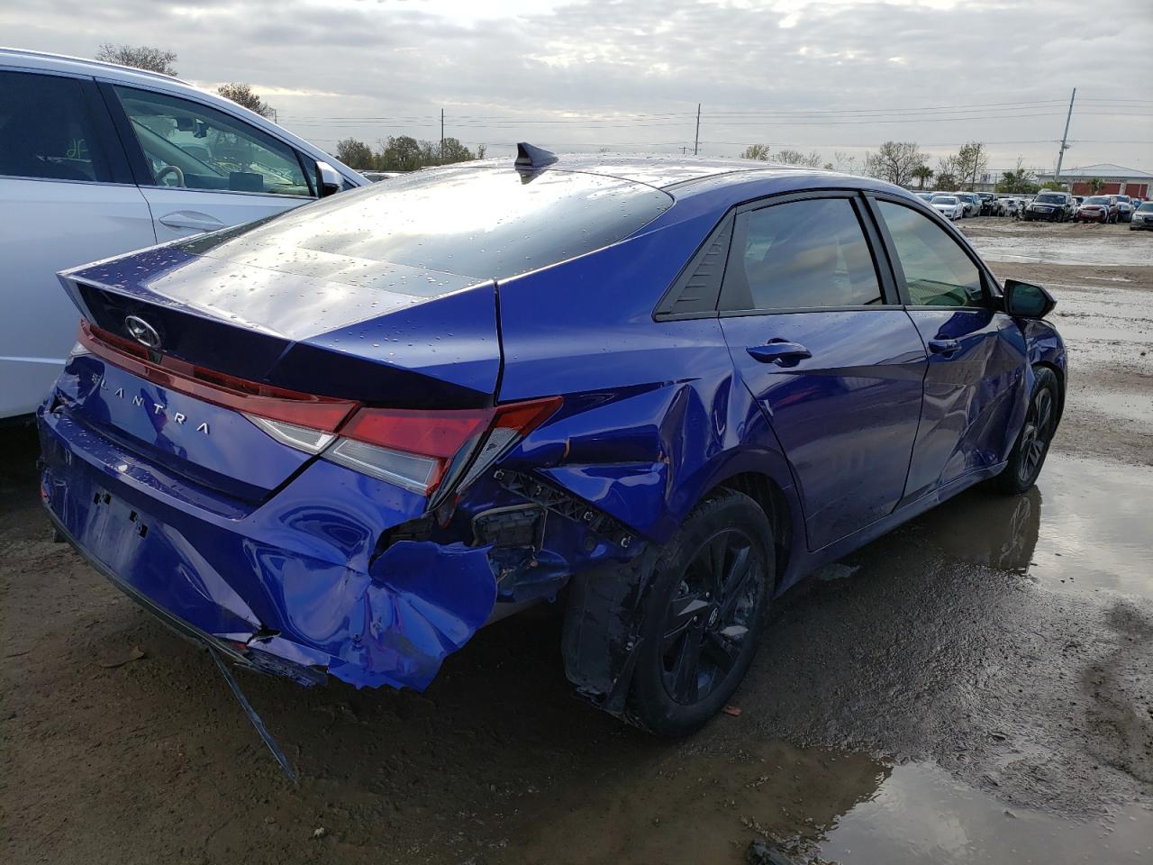 2022 HYUNDAI ELANTRA SEL VIN:KMHLM4AG1NU310061