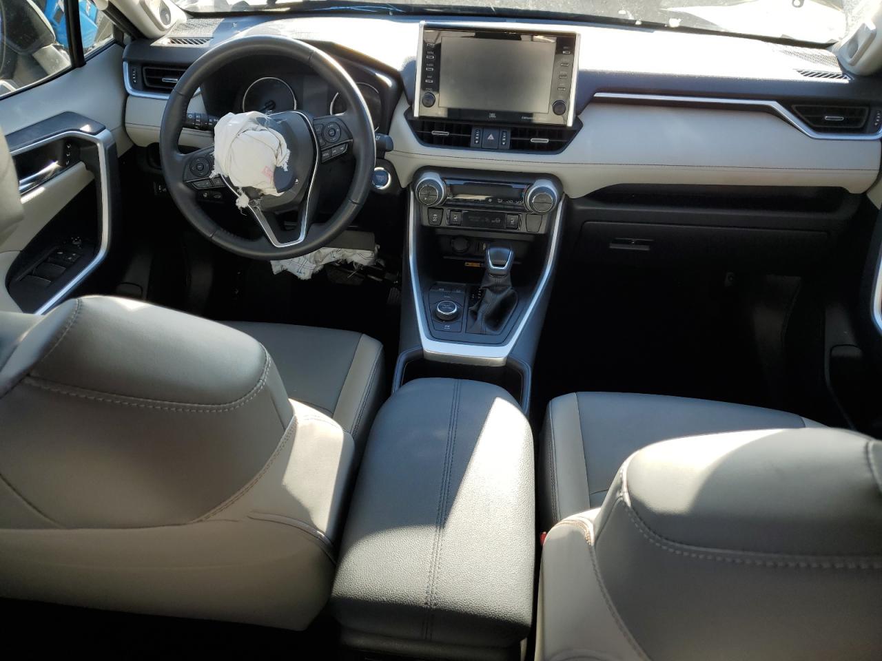 2022 TOYOTA RAV4 XLE PREMIUM VIN:JTMB6RFVXND521421