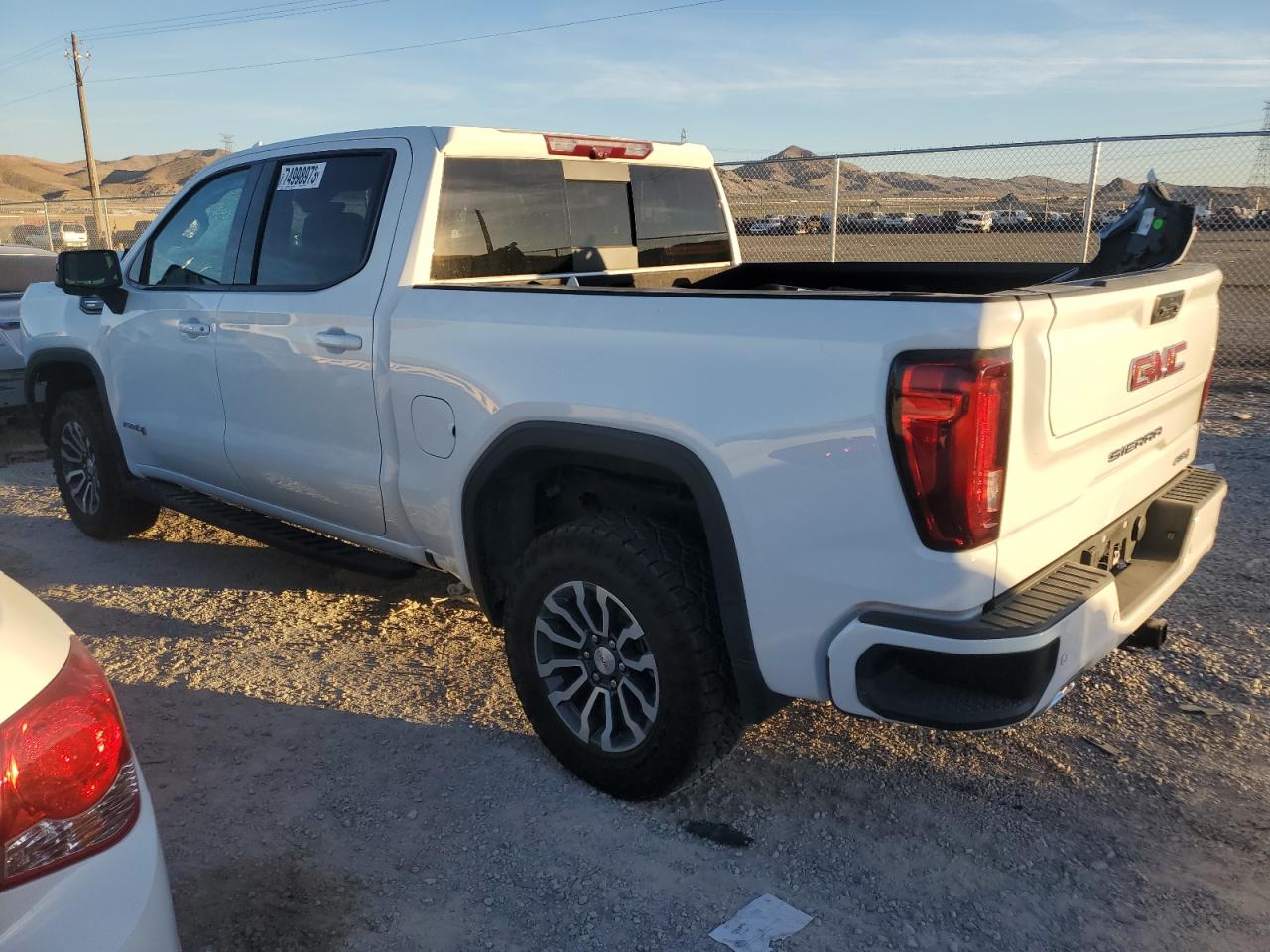 2022 GMC SIERRA K1500 AT4 VIN:1GTUUEET4NZ550522
