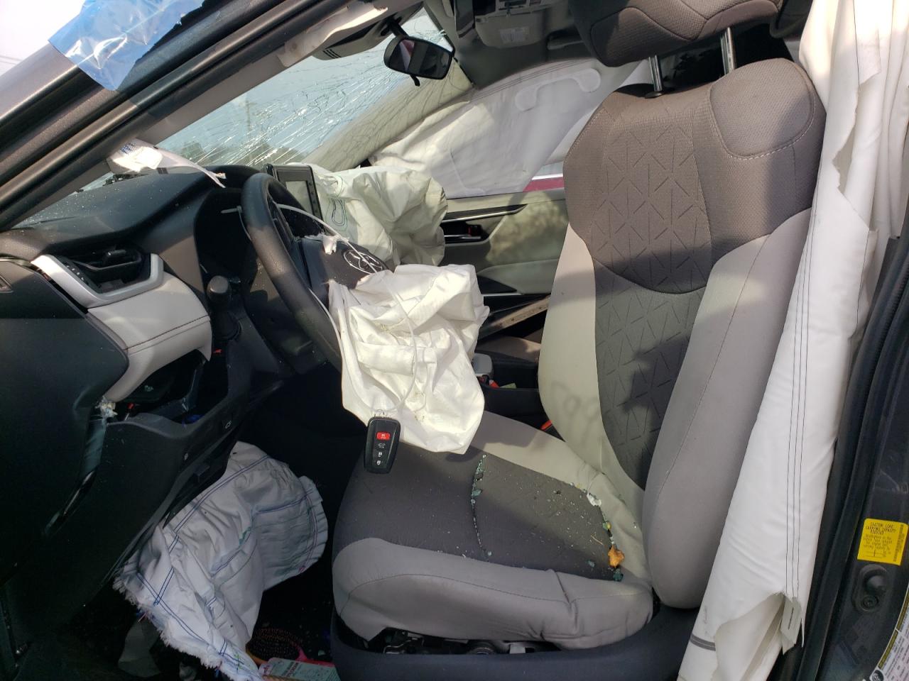 2022 TOYOTA RAV4 XLE VIN:2T3RWRFVXNW135065