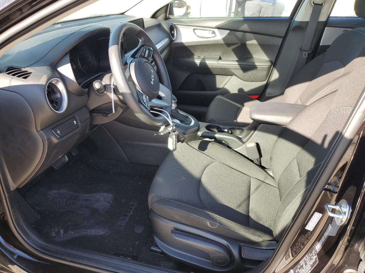 2023 KIA FORTE LX VIN:3KPF24AD0PE641082