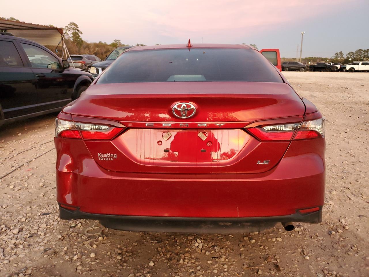 2022 TOYOTA CAMRY LE VIN:4T1R11AK4NU670883