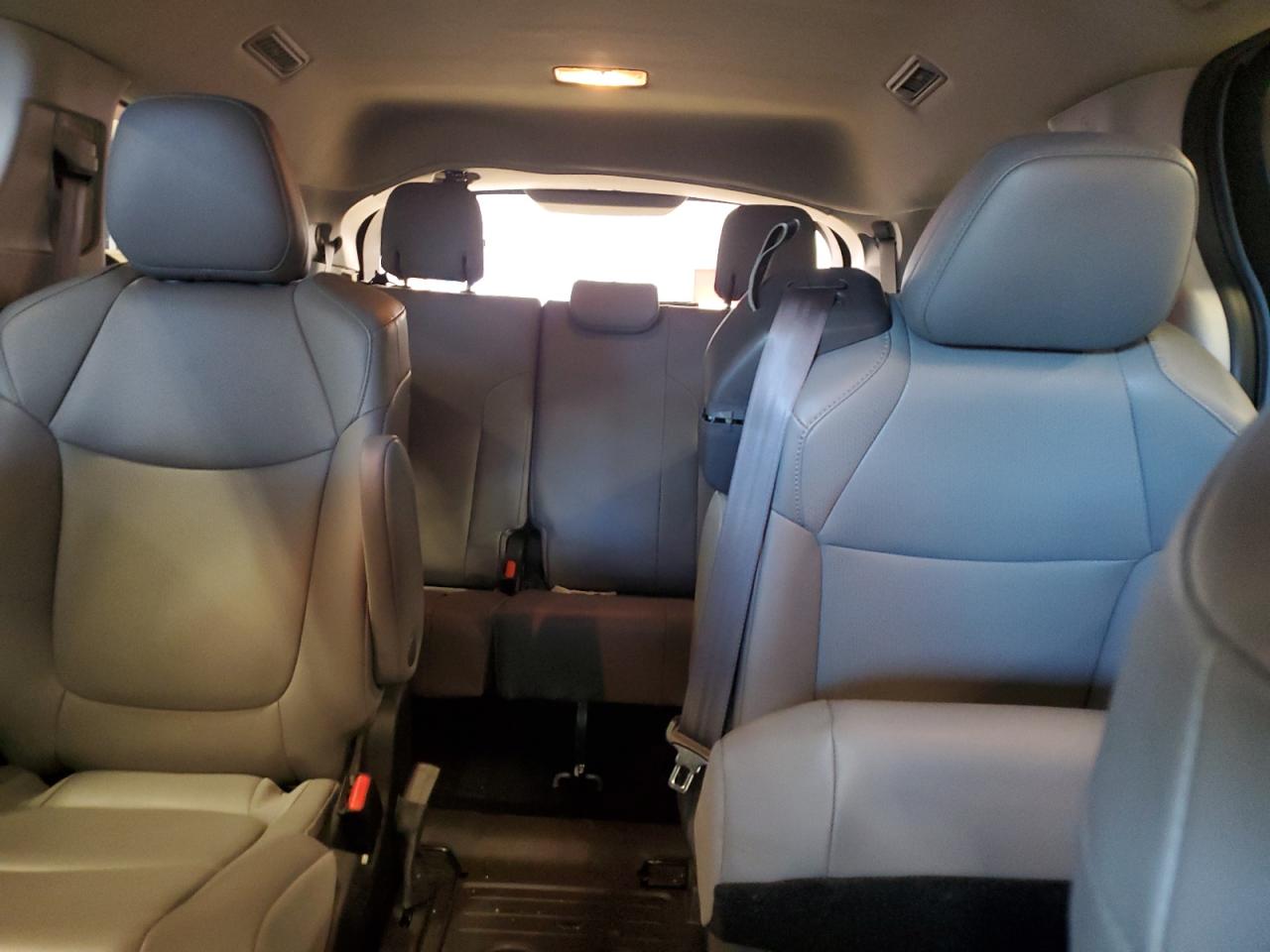 2022 TOYOTA SIENNA XLE VIN:5TDYRKEC8NS083771