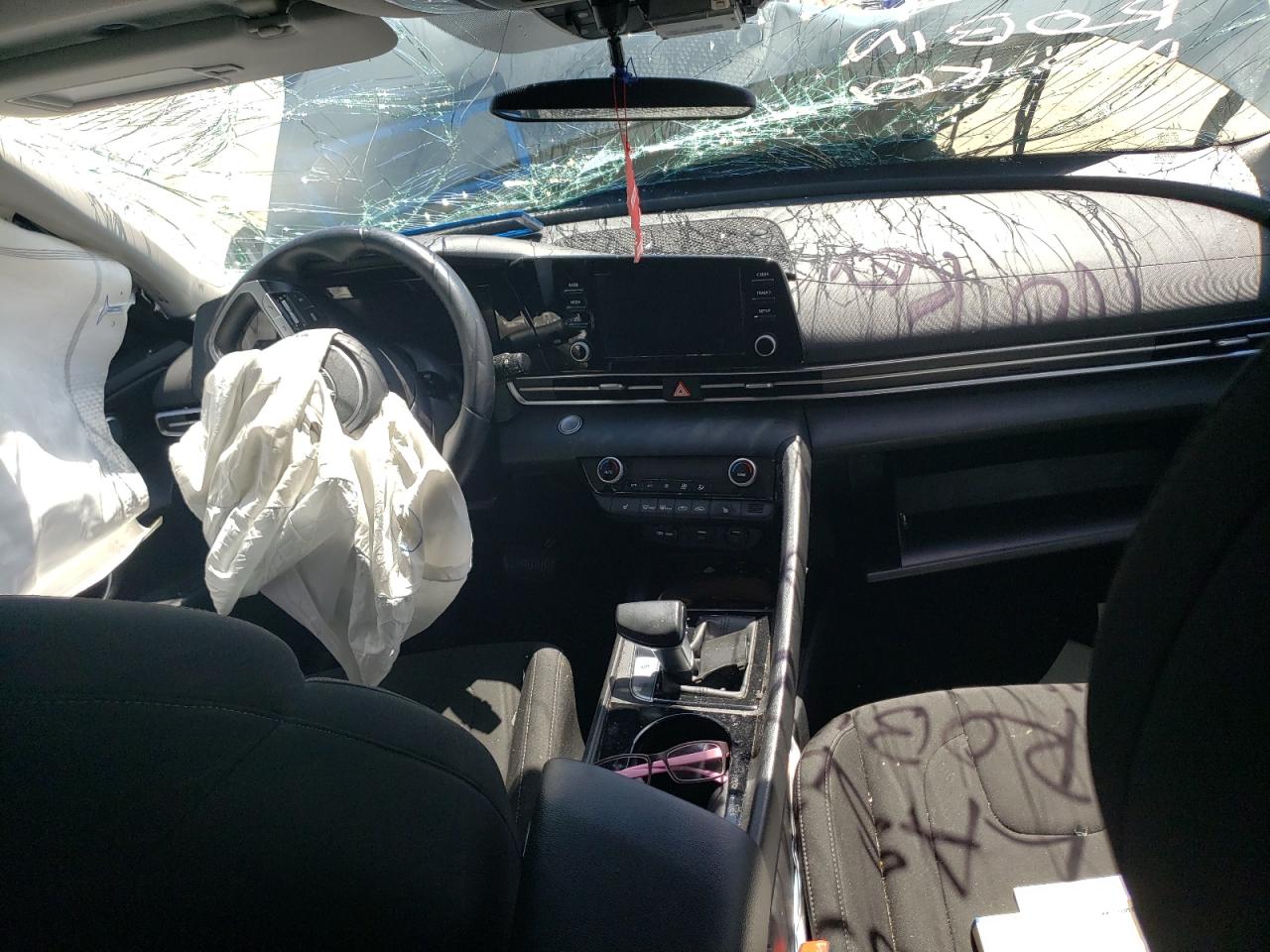 2022 HYUNDAI ELANTRA SEL VIN:KMHLN4AG5NU282701