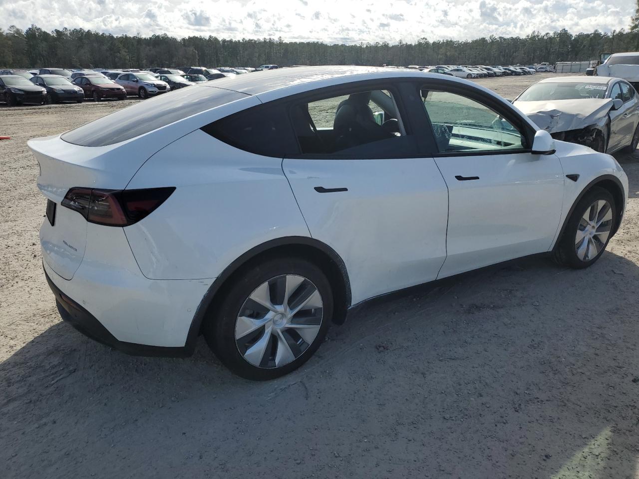 2022 TESLA MODEL Y  VIN:7SAYGDEE0NF309683