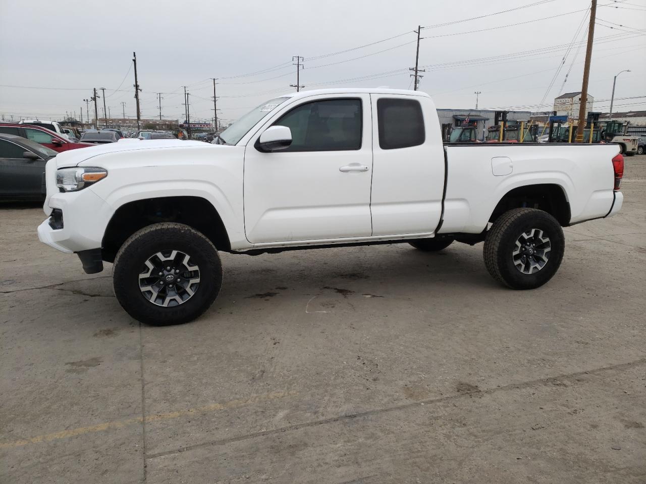 2022 TOYOTA TACOMA ACCESS CAB VIN:3TYRX5GN0NT055638