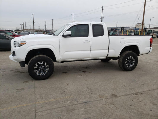 2022 TOYOTA TACOMA ACCESS CAB VIN:3TYRX5GN0NT055638