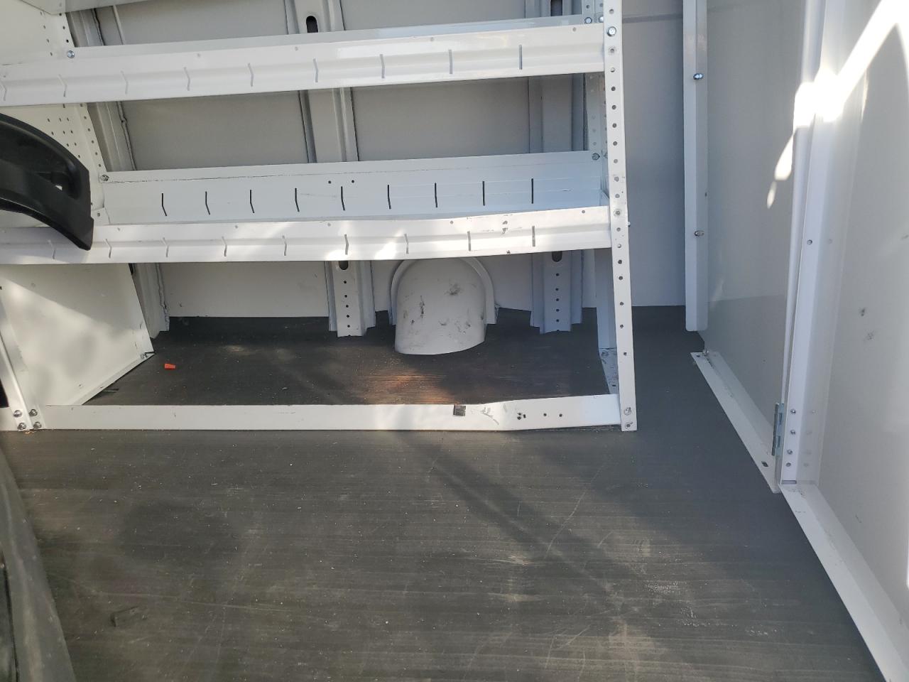 2023 CHEVROLET EXPRESS G2500  VIN:1GCWGAFP2P1219739