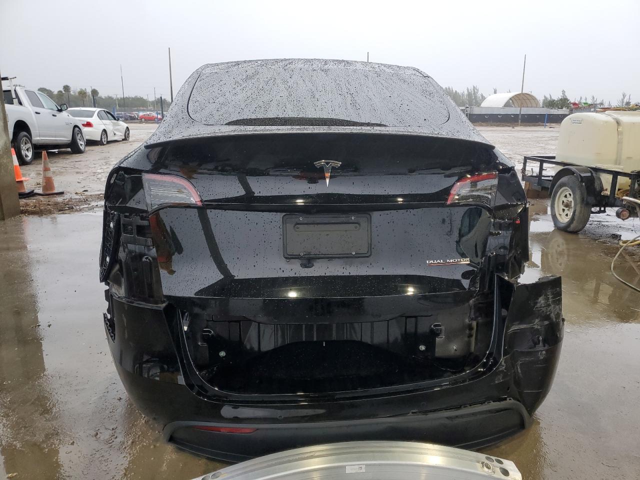 2022 TESLA MODEL Y  VIN:7SAYGDEF2NF372566