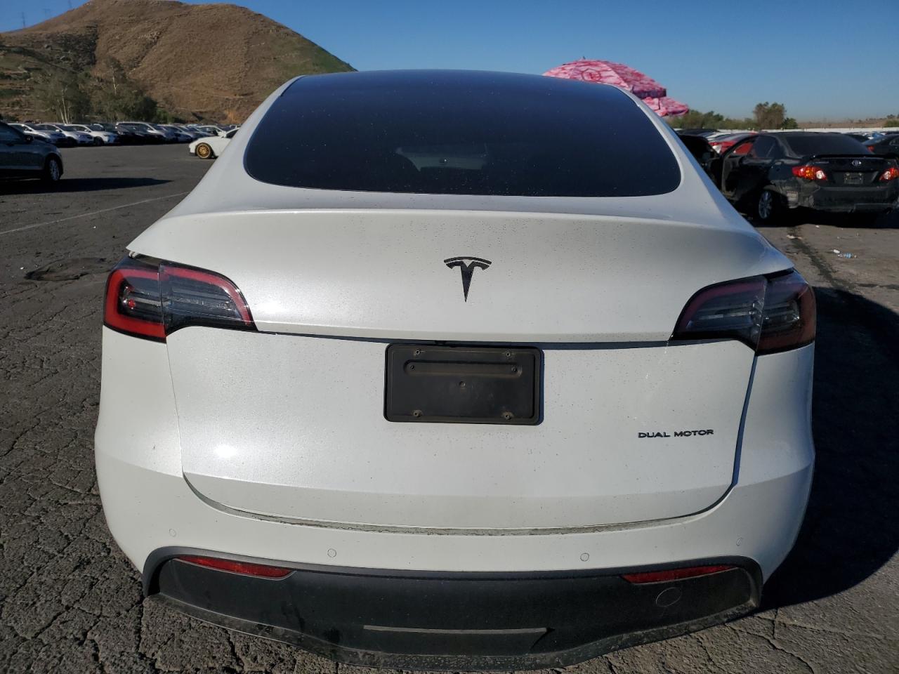 2022 TESLA MODEL Y  VIN:7SAYGDEE5NF341268