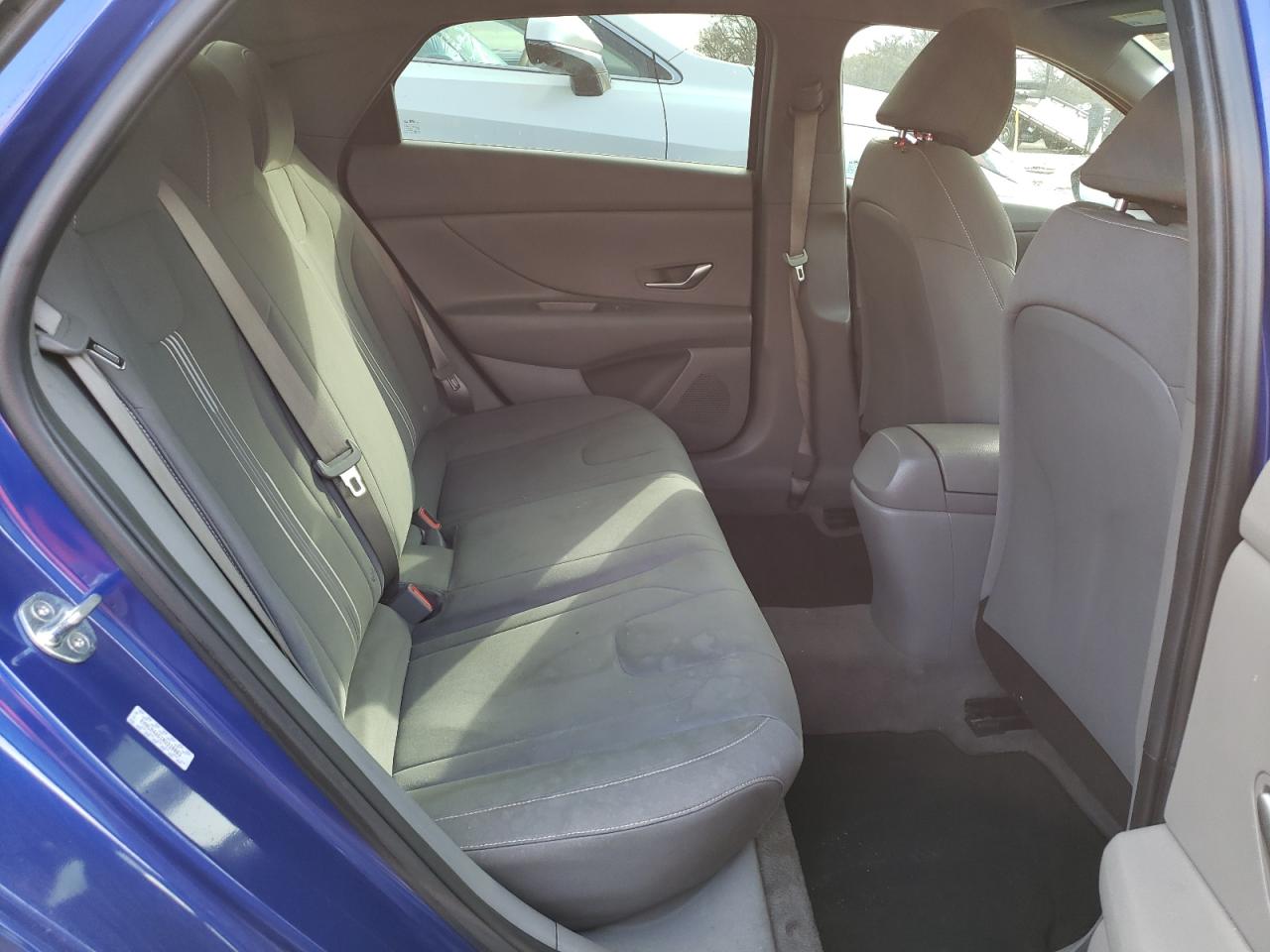 2022 HYUNDAI ELANTRA SEL VIN:KMHLM4AG1NU310061