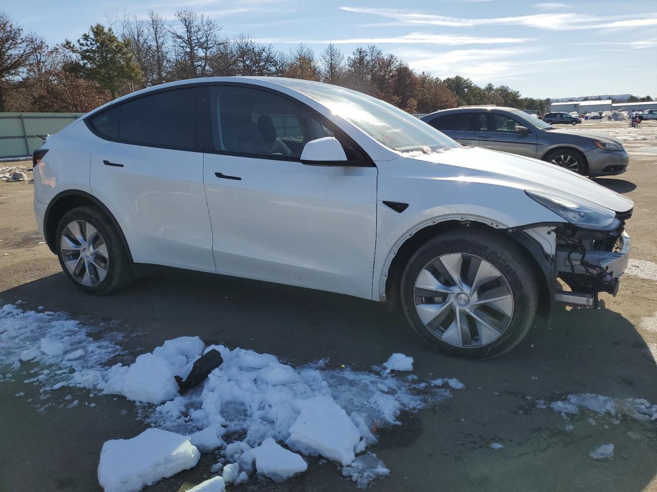 2022 TESLA MODEL Y  VIN:7SAYGDEE6NA012415