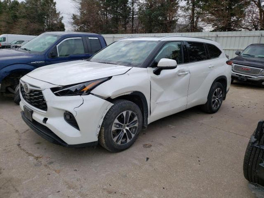 2021 TOYOTA HIGHLANDER XLE VIN: 5TDHZRBH3MS115257