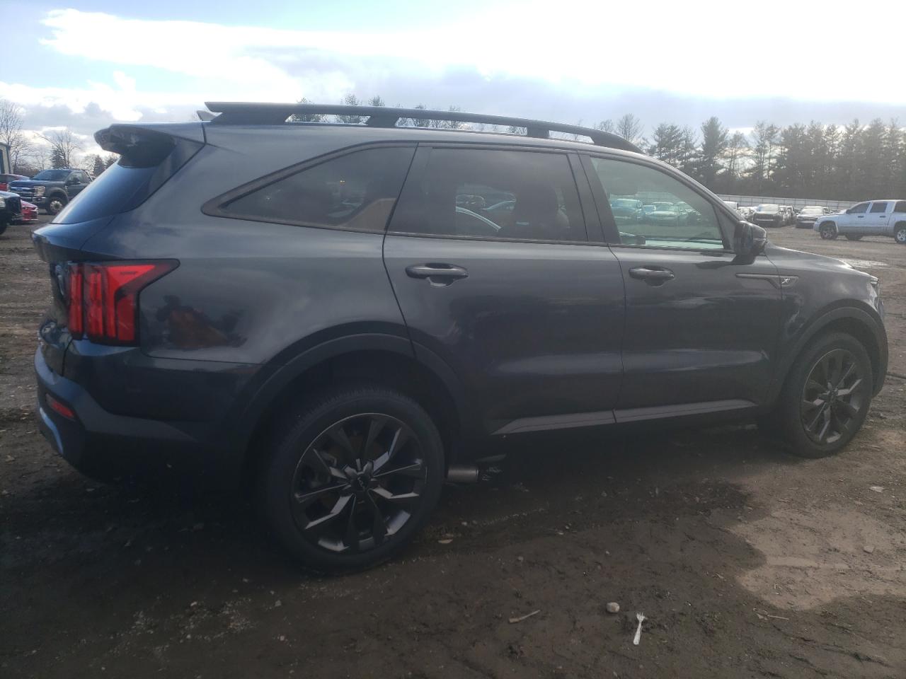 2022 KIA SORENTO SX VIN:5XYRKDLF2NG085045