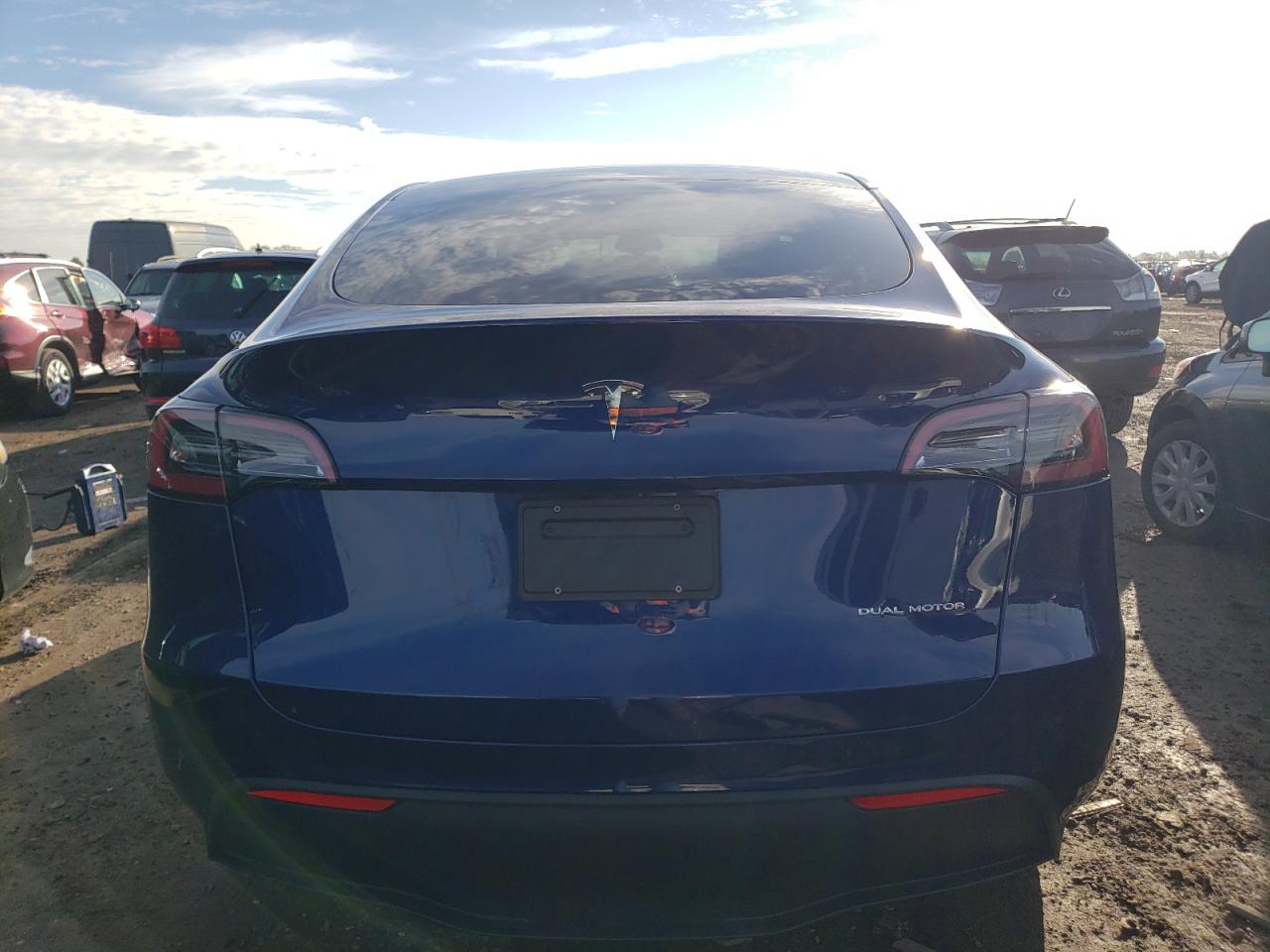 2023 TESLA MODEL Y  VIN:7SAYGDEE5PA148957