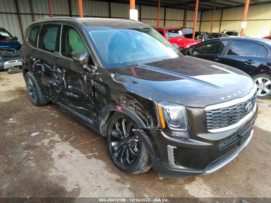 2020 KIA TELLURIDE S VIN: 5XYP6DHC6LG031142