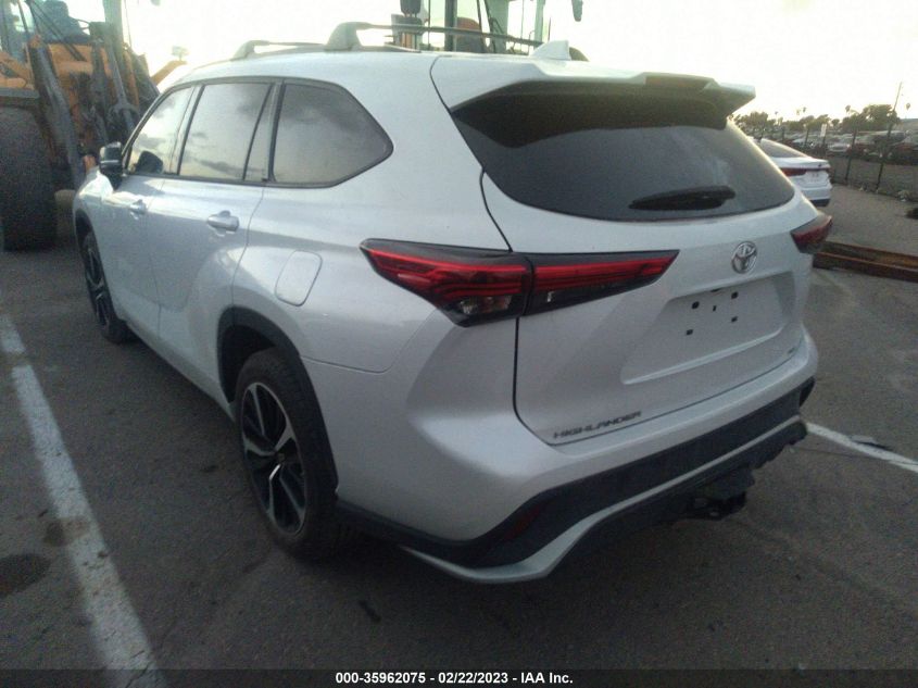 2022 TOYOTA HIGHLANDER XSE VIN: 5TDJZRAH5NS107228