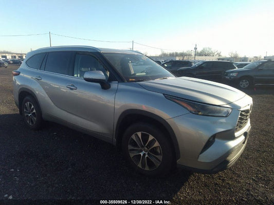 2021 TOYOTA HIGHLANDER XLE VIN: 5TDGZRBH6MS528253