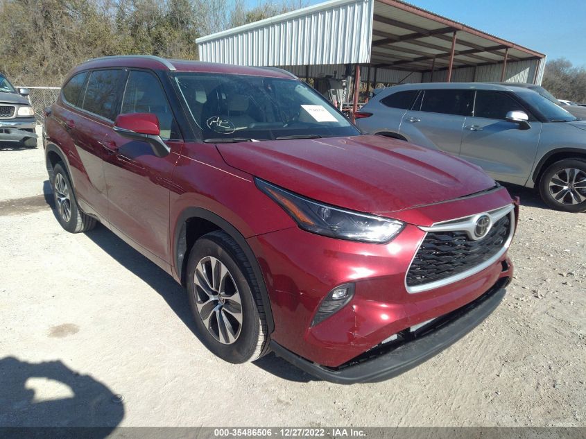 2022 TOYOTA HIGHLANDER XLE VIN: 5TDGZRAH0NS549117