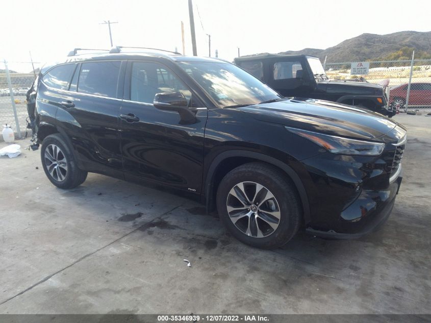 2022 TOYOTA HIGHLANDER HYBRID XLE VIN: 5TDHBRCH4NS553449