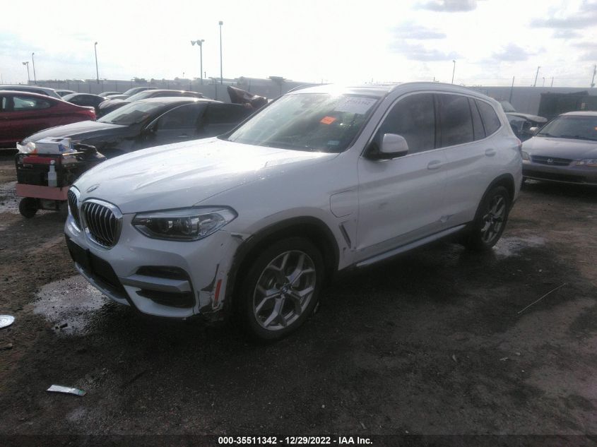 2021 BMW X3 XDRIVE30E VIN: 5UXTS1C09M9F04686
