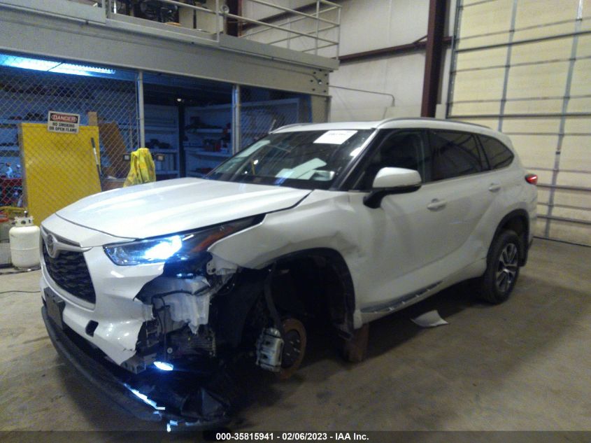 2022 TOYOTA HIGHLANDER XLE VIN: 5TDGZRBH5NS216135