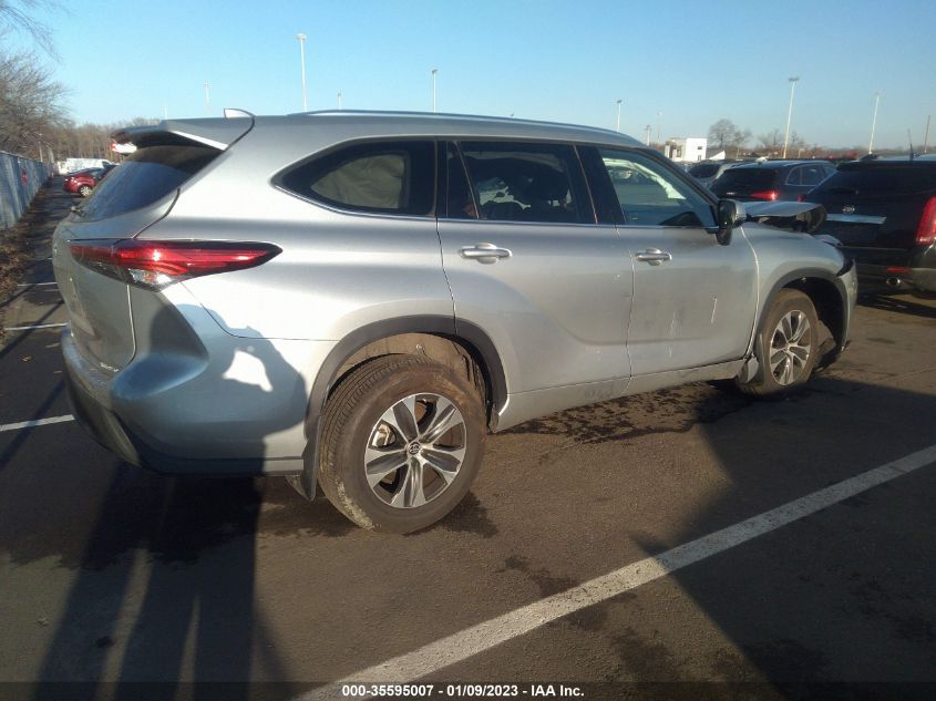 2021 TOYOTA HIGHLANDER XLE VIN: 5TDGZRBH8MS097320