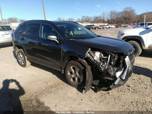 2022 TOYOTA RAV4 XLE VIN: 2T3W1RFV1NC200727