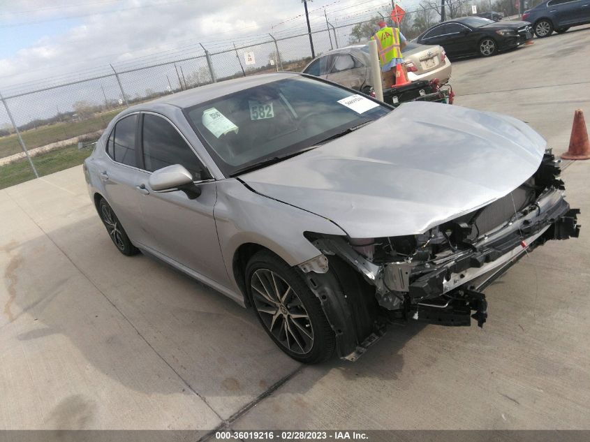 2022 TOYOTA CAMRY SE VIN: 4T1T11AK9NU012742