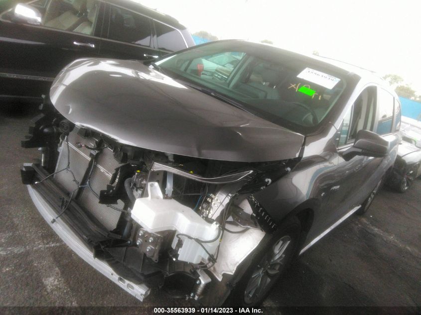 2022 TOYOTA SIENNA XLE VIN: 5TDJRKEC5NS077492