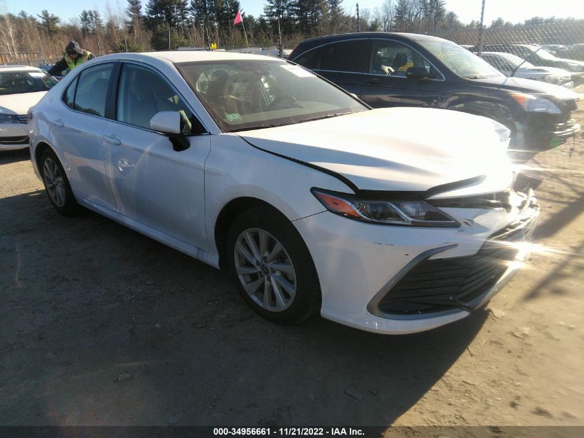 2022 TOYOTA CAMRY LE VIN: 4T1C11BKXNU054044