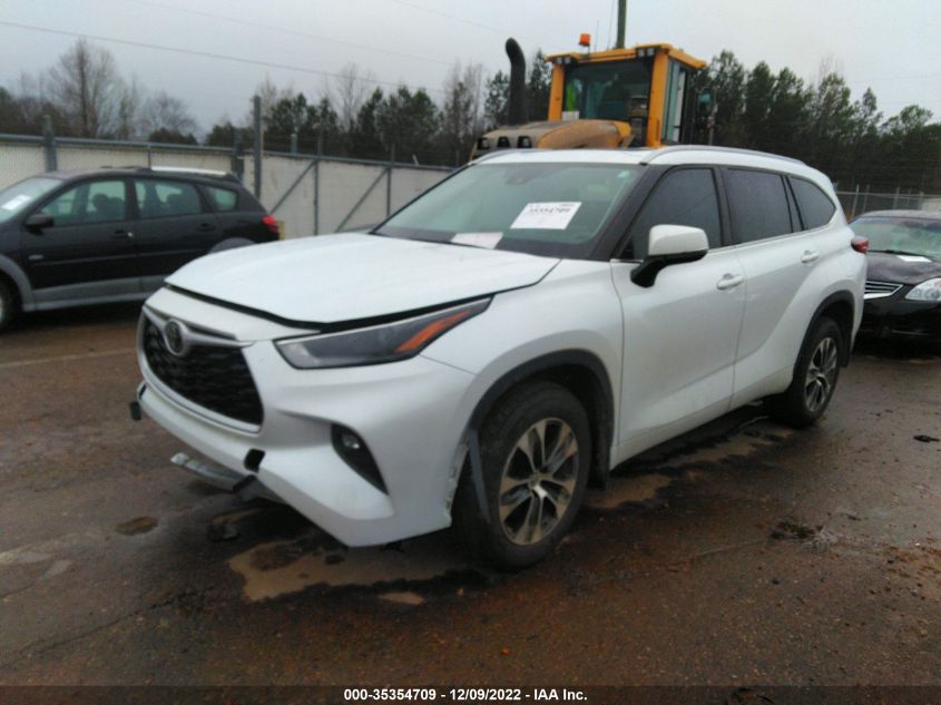 2022 TOYOTA HIGHLANDER XLE VIN: 5TDGZRAH1NS540801