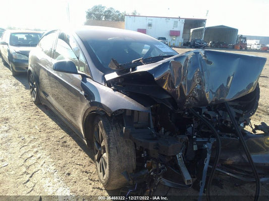 2022 TESLA MODEL X VIN: 7SAXCBE51NF355440