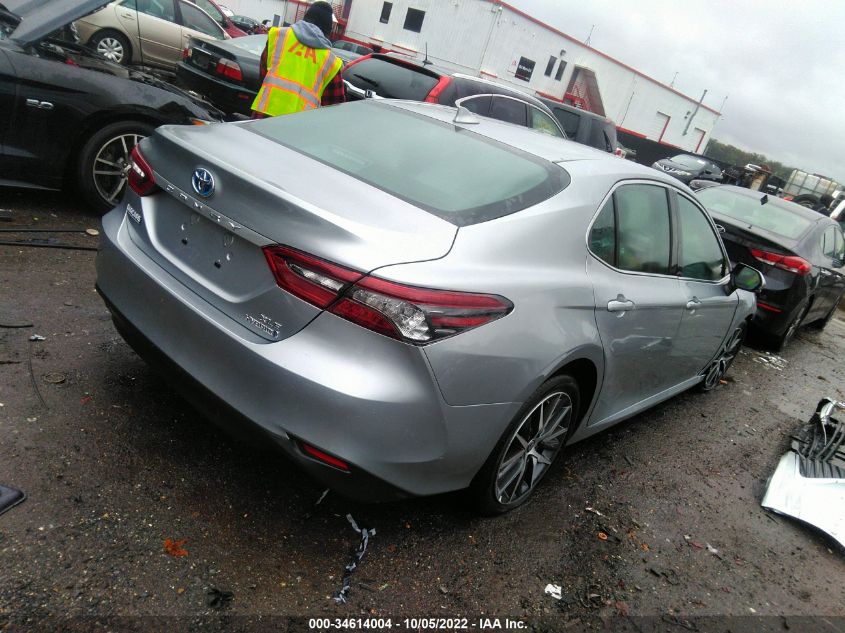 2022 TOYOTA CAMRY HYBRID XLE VIN: 4T1F31AK5NU574225