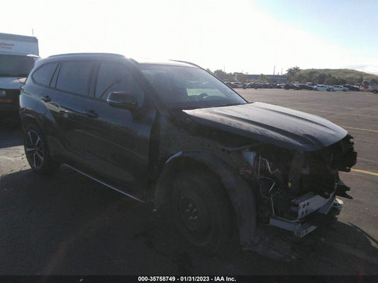 2022 TOYOTA HIGHLANDER XSE VIN: 5TDJZRBHXNS192842