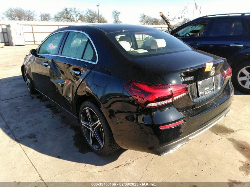 2022 MERCEDES-BENZ A-CLASS A 220 VIN: W1K3G4EB4NJ364715