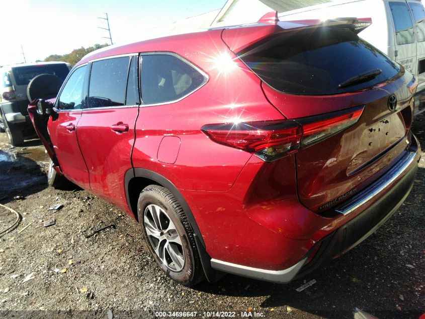2022 TOYOTA HIGHLANDER XLE VIN: 5TDGZRBH8NS574135