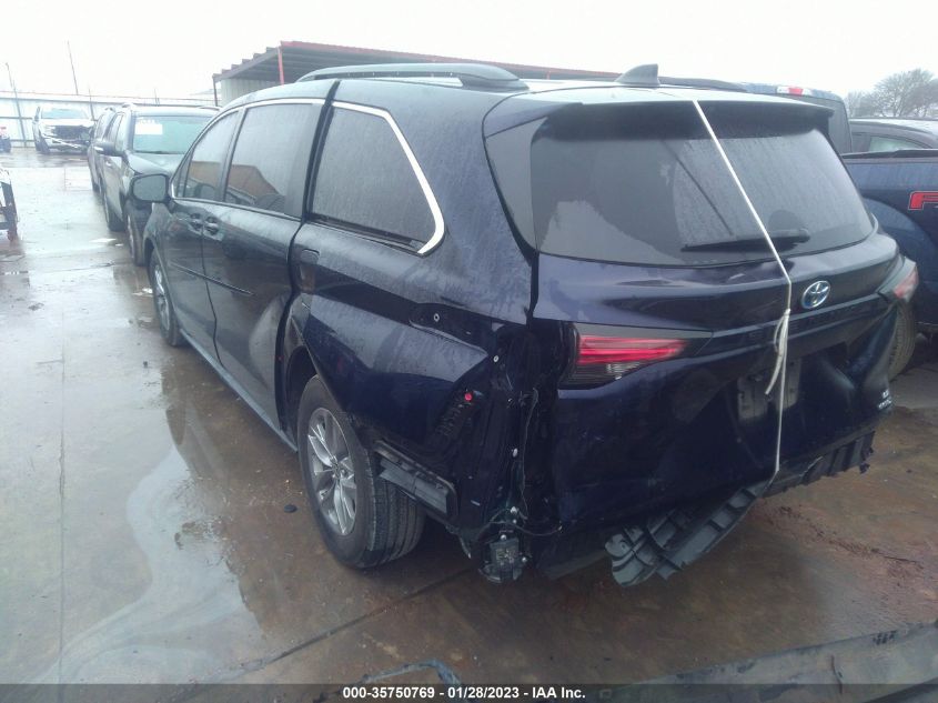 2022 TOYOTA SIENNA LE VIN: 5TDKRKEC9NS094610