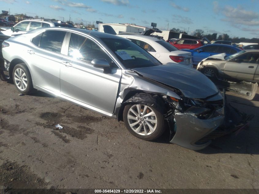 2022 TOYOTA CAMRY LE VIN: 4T1R11AK7NU640731