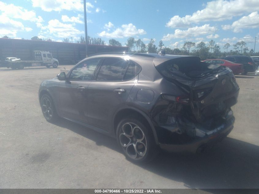 2022 ALFA ROMEO STELVIO VELOCE VIN: ZASPAKBN2N7D50123