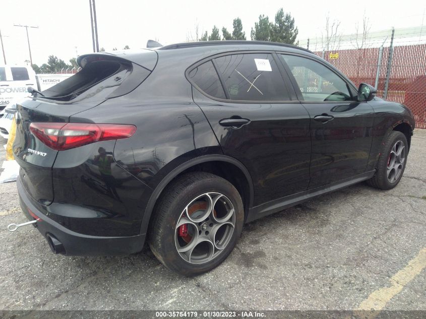2022 ALFA ROMEO STELVIO SPRINT VIN: ZASPAJAN2N7D30417