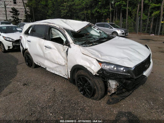 2020 KIA SORENTO LX V6 VIN: 5XYPGDA58LG611856