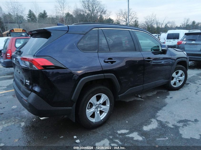 2021 TOYOTA RAV4 XLE VIN: 2T3P1RFV0MW236233