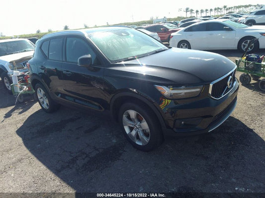 2022 VOLVO XC40 MOMENTUM VIN: YV4162UK4N2762945