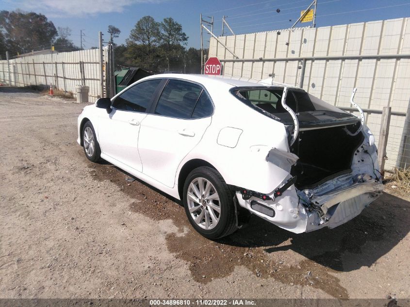 2021 TOYOTA CAMRY LE VIN: 4T1C11AK5MU560820