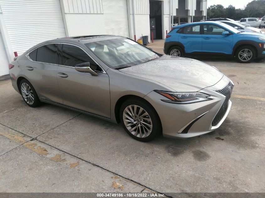 2021 LEXUS ES ES 300H ULTRA LUXURY VIN: 58AFA1C17MU010982