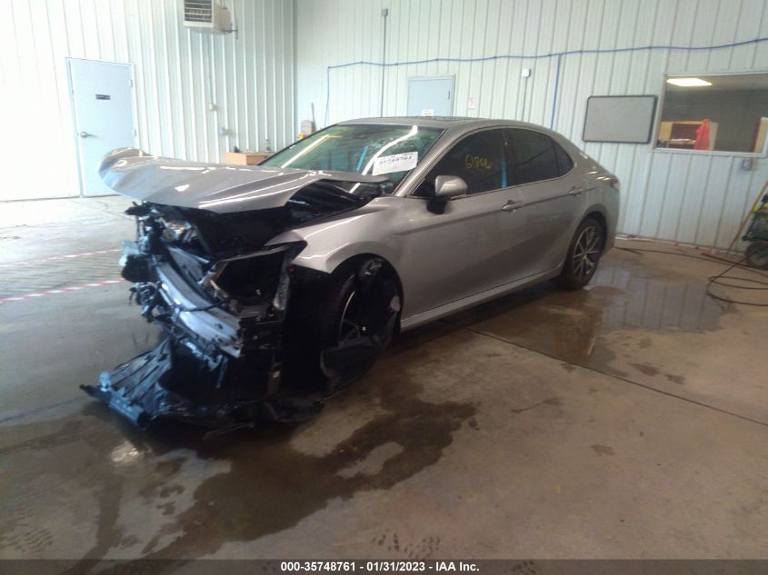 2022 TOYOTA CAMRY HYBRID XLE VIN: 4T1F31AK4NU577777