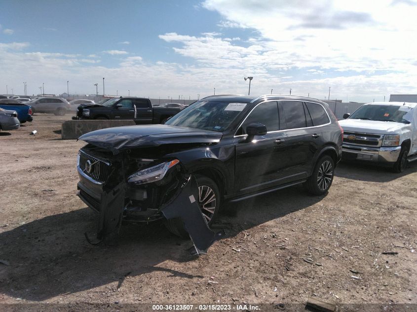 2022 VOLVO XC90 MOMENTUM VIN: YV4102CK7N1821740