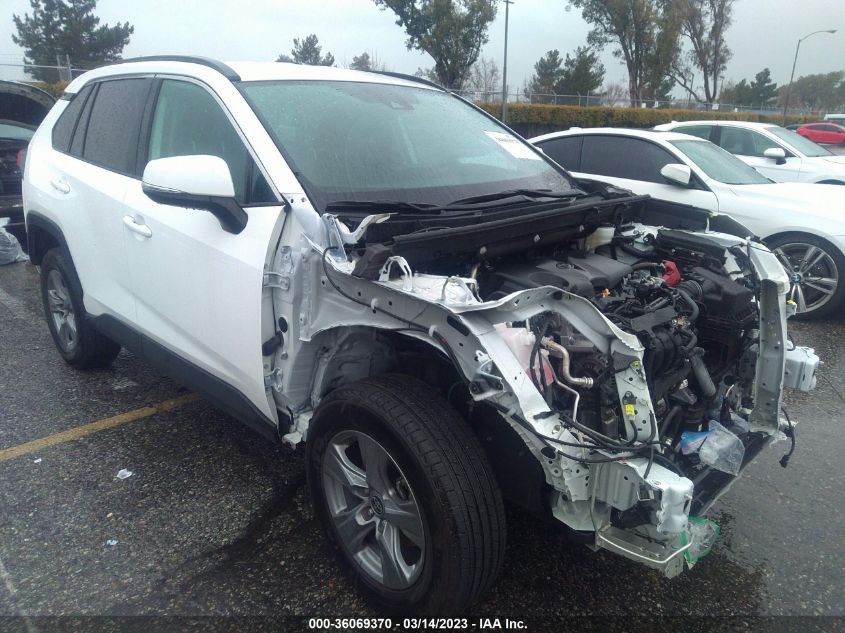 2022 TOYOTA RAV4 XLE VIN: 2T3W1RFV0NC181345