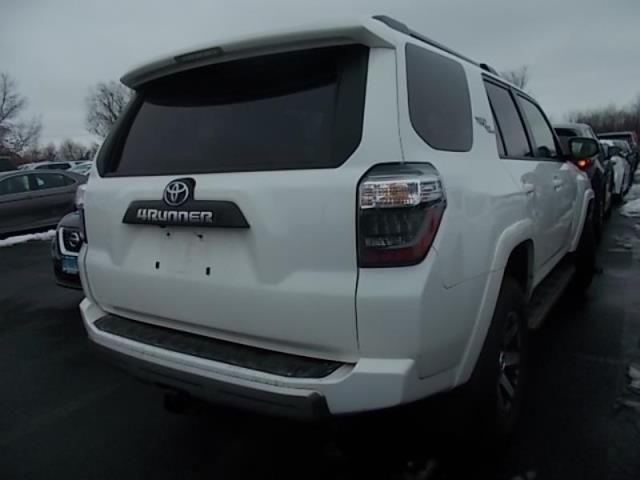 2022 TOYOTA 4RUNNER TRD OFF ROAD PREMIUM VIN: JTERU5JR4N6018149